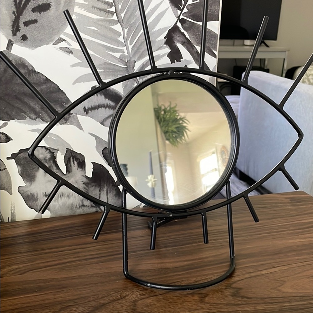 Black Eye-Shaped Wall Mirror